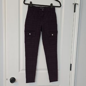 Express Purple Plaid Cargo High Rise Jegging Jeans. Size 00R